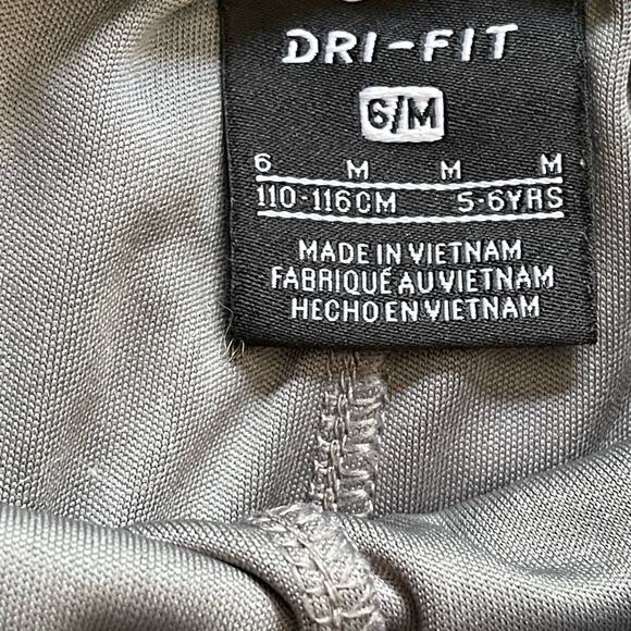 Nike Short Set - Picture 3 of 3